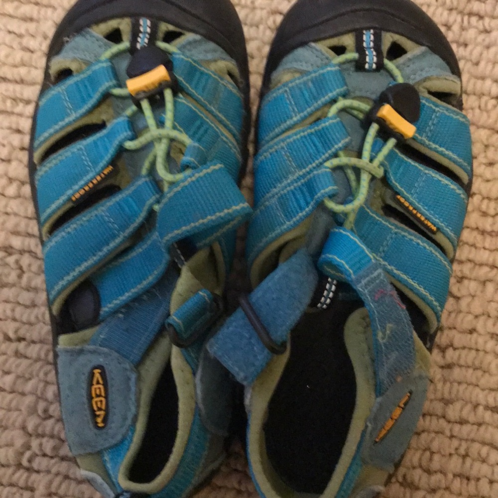 Kids KEEN sandals, teal with lime green accents